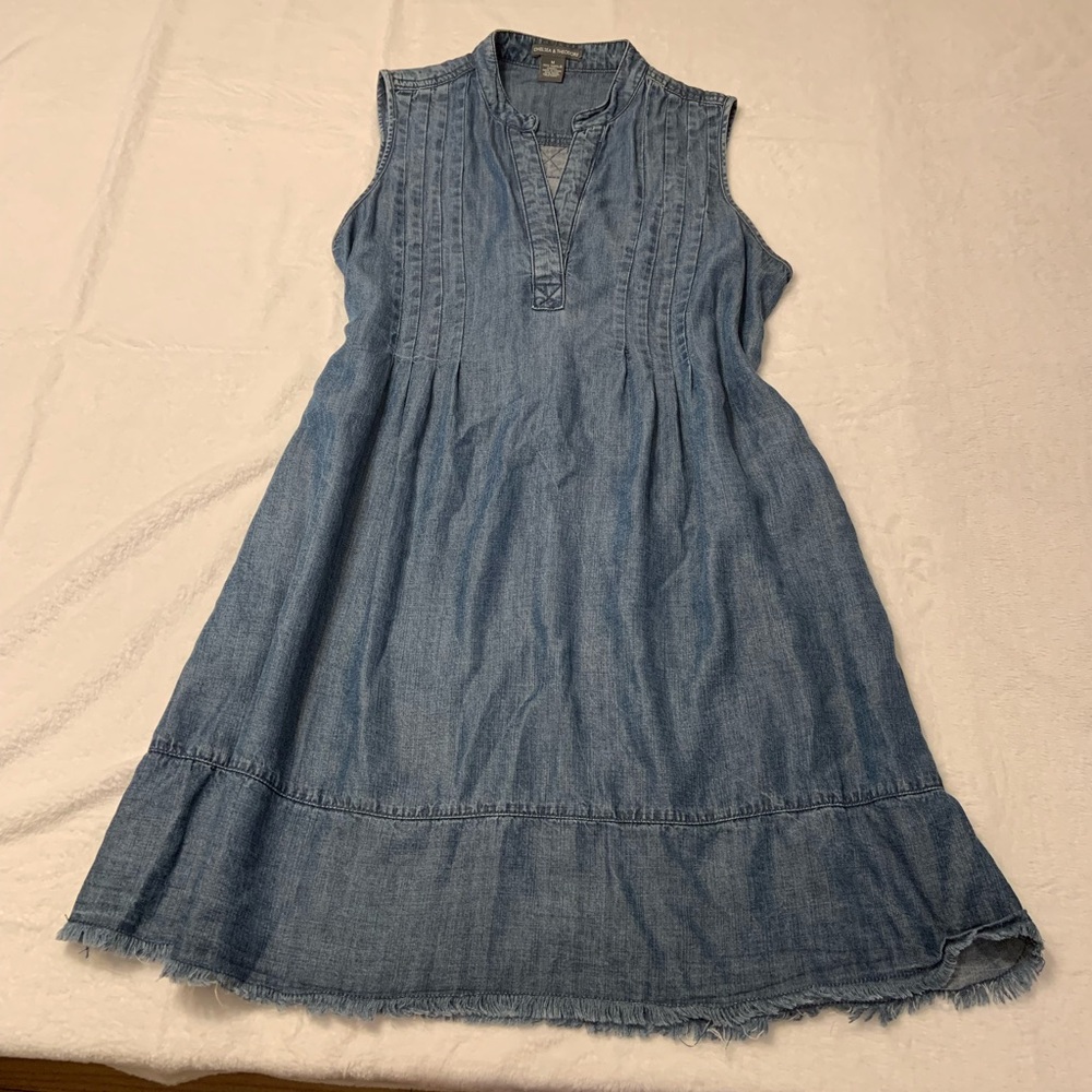 Chelsea and Theodore Denim Chambray Pintuck Sleeveless Dress - Size Medium